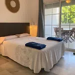 Piso En El Centro De La Carihuela Апартаменти *
