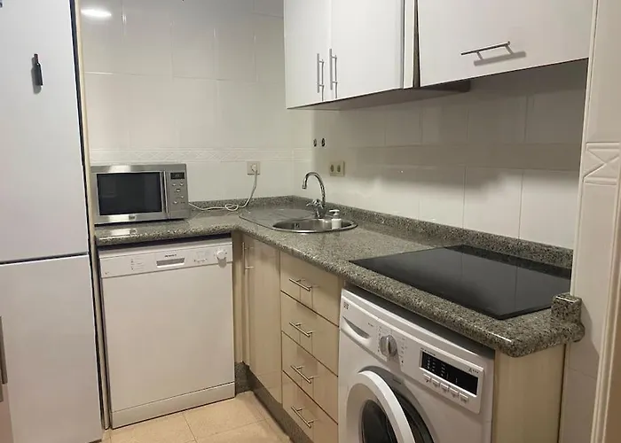 Piso En El Centro De La Carihuela Apartamento