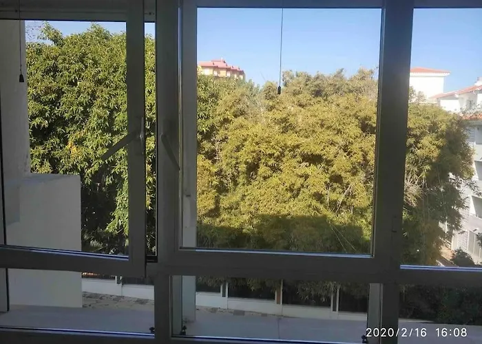 Piso En El Centro De La Carihuela * Torremolinos